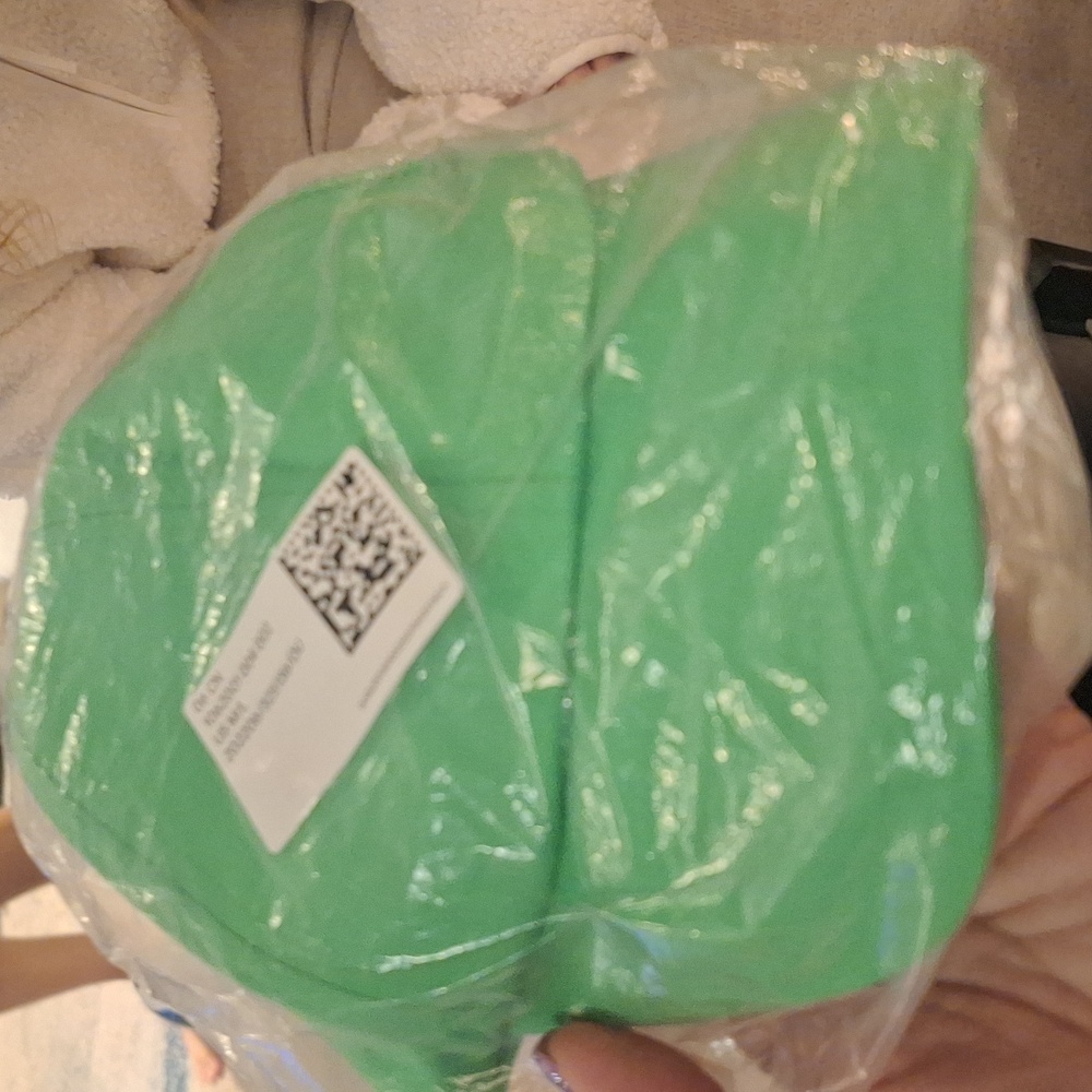 Green Cap - Picture 3 of 4
